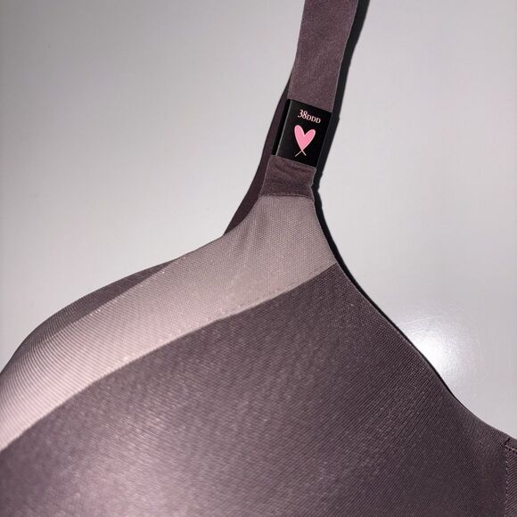 VICTORIA'S SECRET Body By Victoria Perfect Shape Brown Push-Up Bra 38DDD NWT - Picture 2 of 11